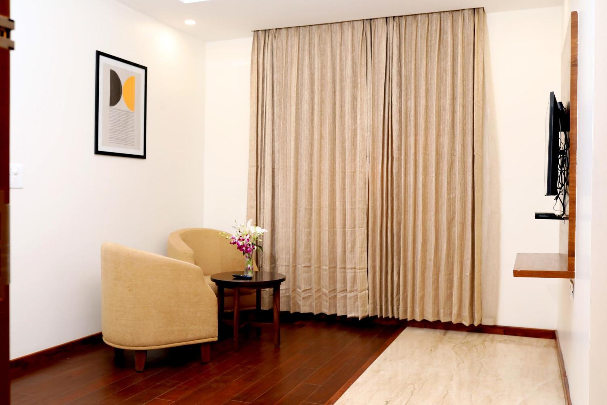 Icon Grand Hotel By Bhagini Bangalore Exteriör bild